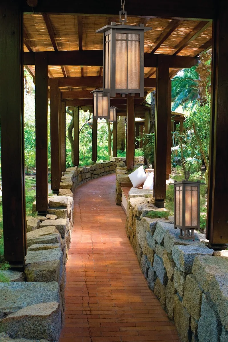 Landscape and site lighting